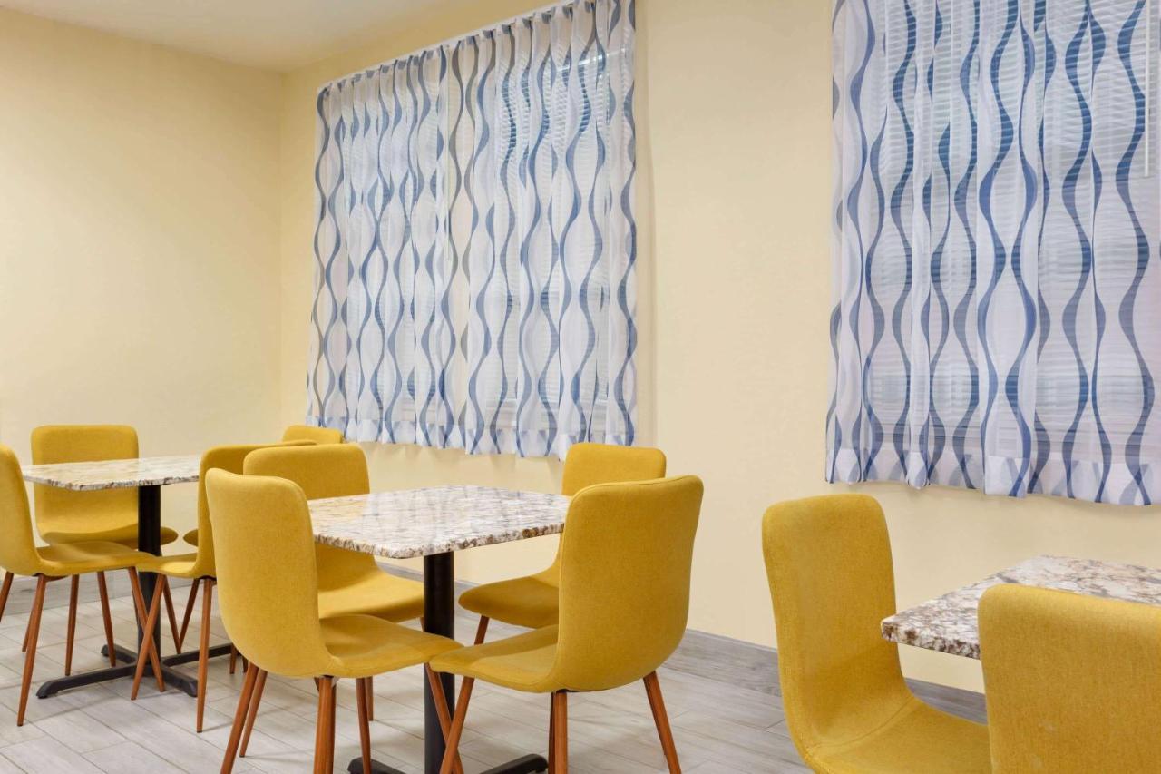 Days Inn & Suites By Wyndham Dfw Airport South-Euless Dış mekan fotoğraf