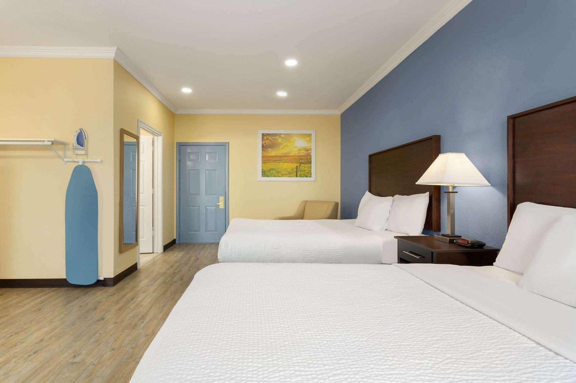 Days Inn & Suites By Wyndham Dfw Airport South-Euless Dış mekan fotoğraf