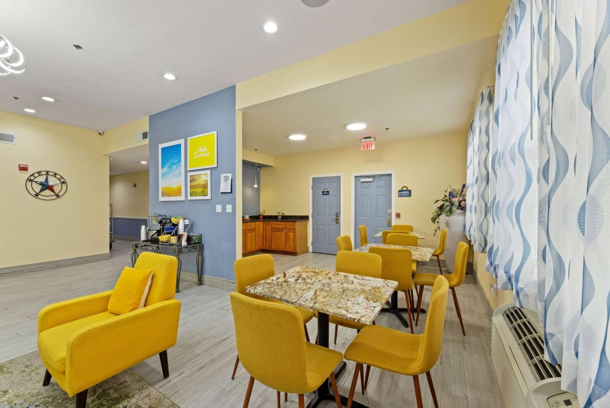 Days Inn & Suites By Wyndham Dfw Airport South-Euless Dış mekan fotoğraf