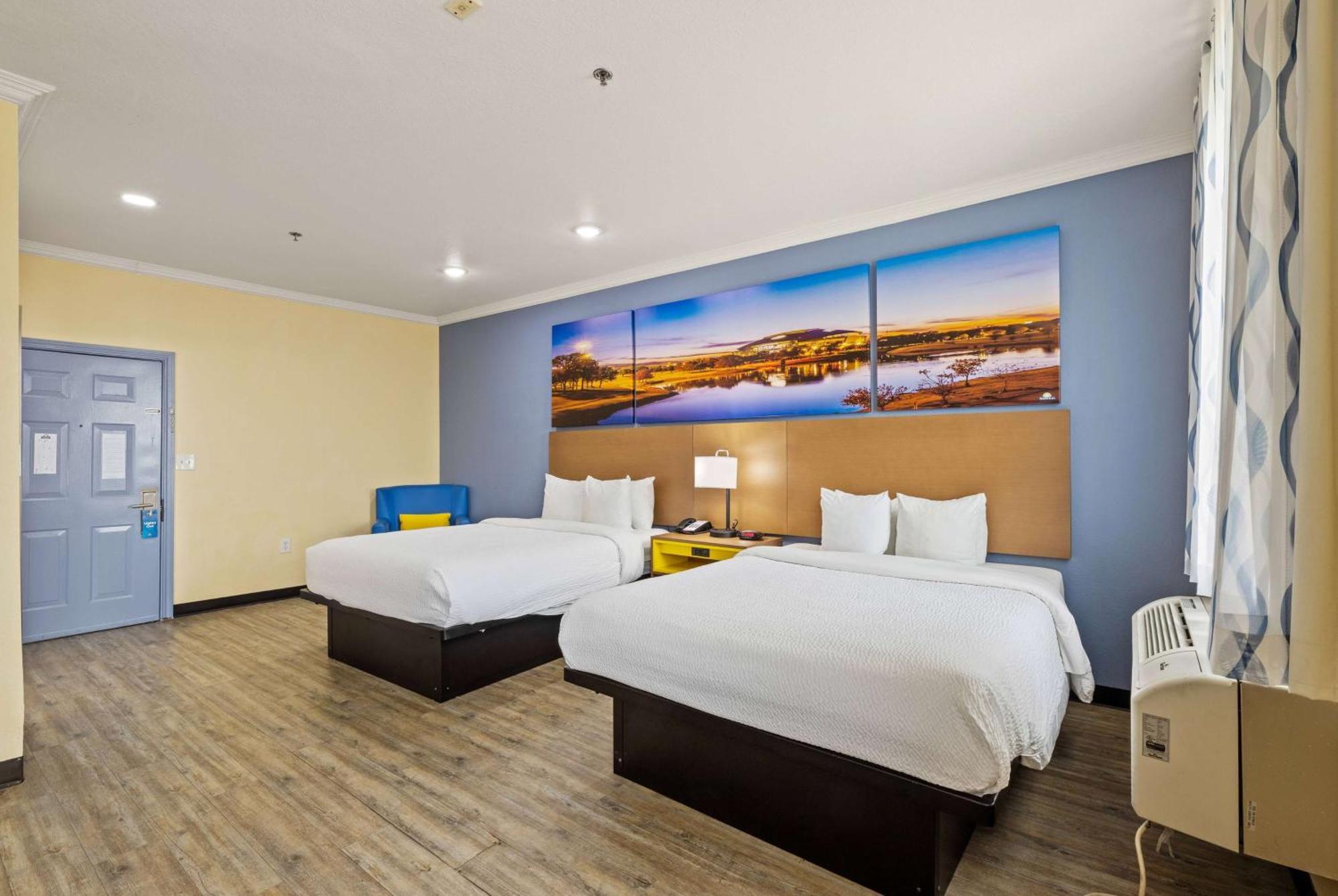 Days Inn & Suites By Wyndham Dfw Airport South-Euless Dış mekan fotoğraf