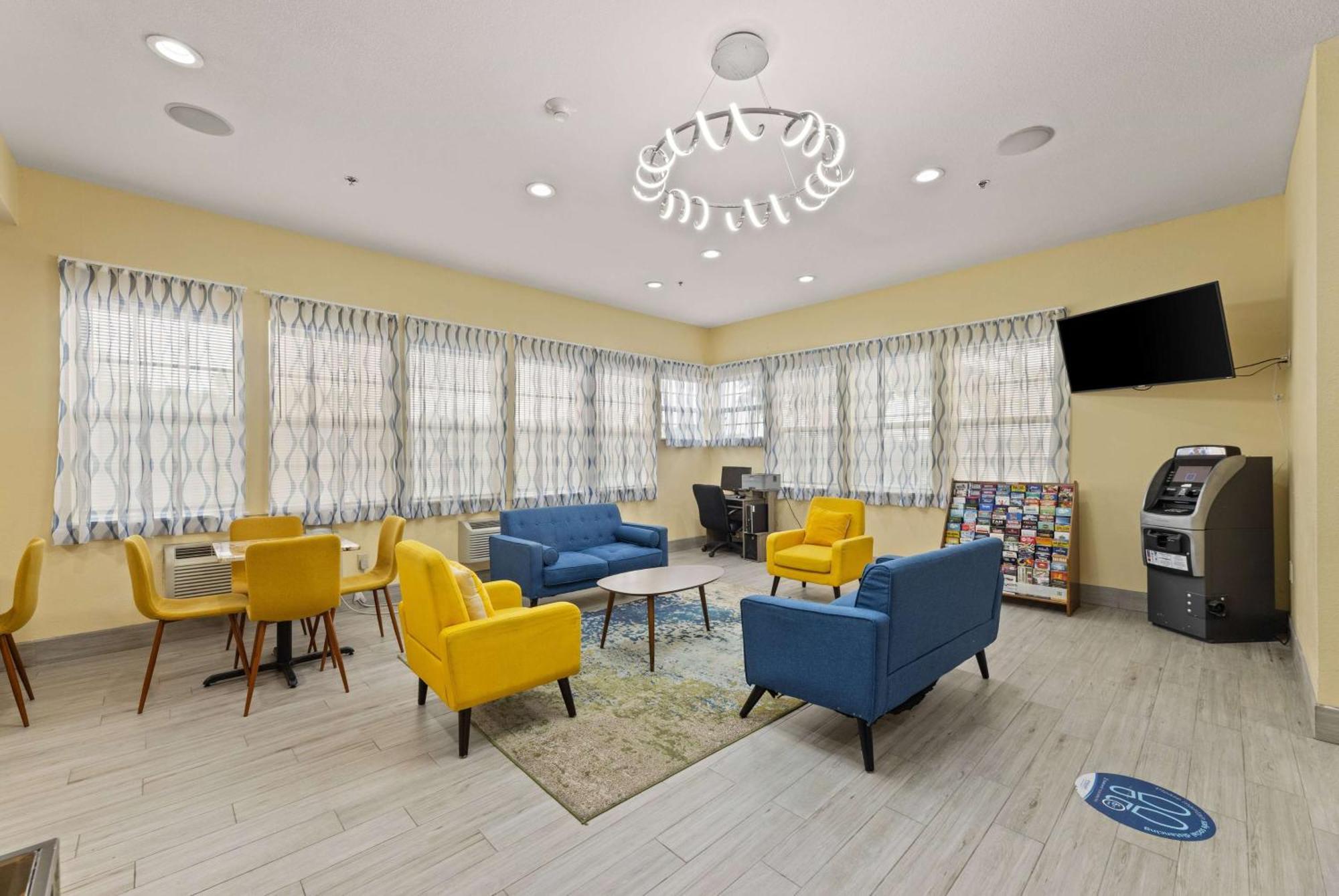 Days Inn & Suites By Wyndham Dfw Airport South-Euless Dış mekan fotoğraf