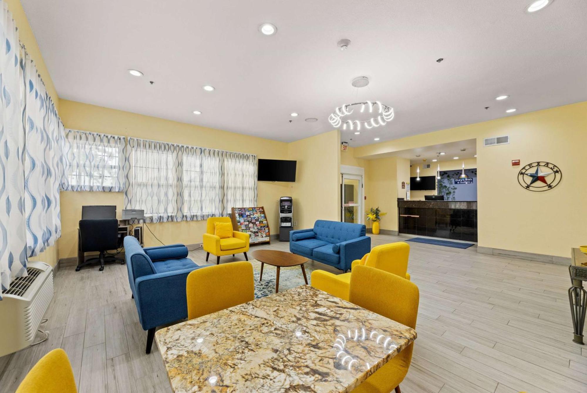 Days Inn & Suites By Wyndham Dfw Airport South-Euless Dış mekan fotoğraf