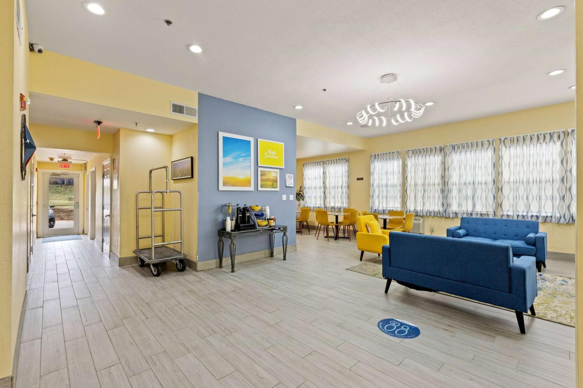 Days Inn & Suites By Wyndham Dfw Airport South-Euless Dış mekan fotoğraf