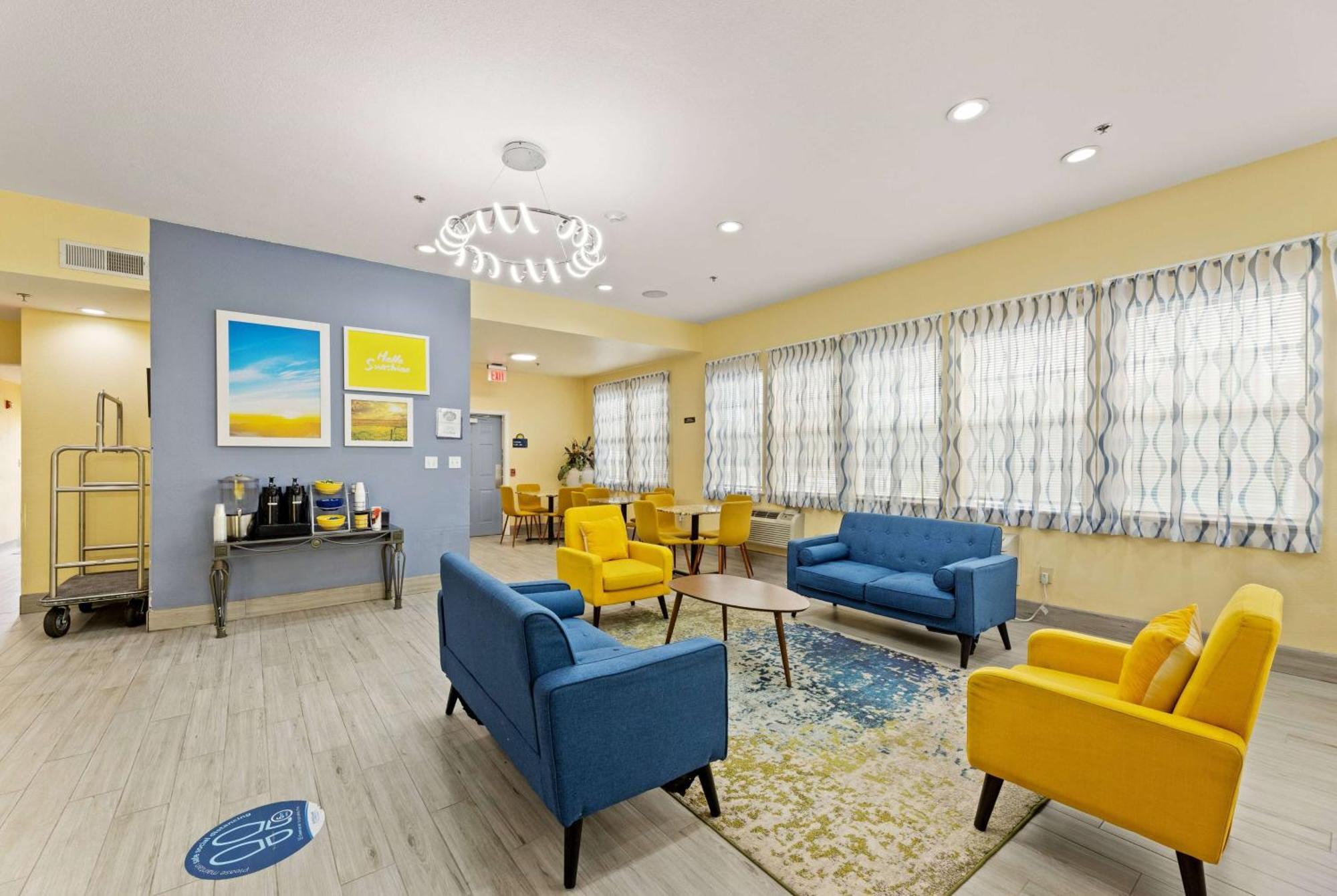 Days Inn & Suites By Wyndham Dfw Airport South-Euless Dış mekan fotoğraf
